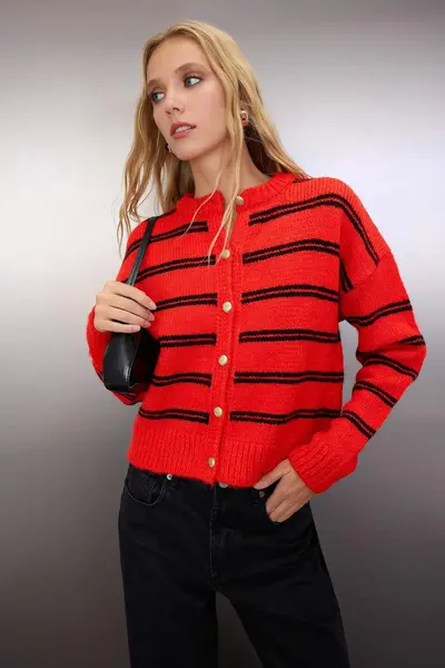 TWOAW26HI00151-RED_1