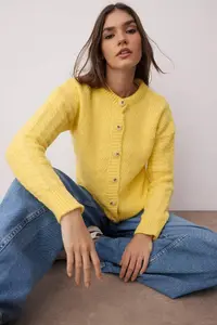 TRENDYOLMİLLA Yellow Soft textured Button Detailed Wide Pattern Knitwear Cardigan - Image 2
