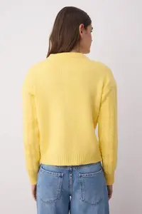 TRENDYOLMİLLA Yellow Soft textured Button Detailed Wide Pattern Knitwear Cardigan - Image 4