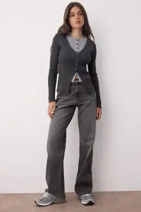 TRENDYOLMİLLA Anthracite Fitted Drink-Interlocking Color Block Knitwear Cardigan - Image 2