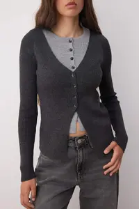 TRENDYOLMİLLA Anthracite Fitted Drink-Interlocking Color Block Knitwear Cardigan - Image 3