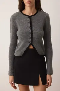TRENDYOLMİLLA Anthracite Fitted Ribbon Detailed Crop Knitwear Cardigan - Image 3