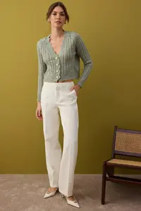 TRENDYOLMİLLA MINT Soft textured Pearl Button Detailed Crop Knitwear Cardigan - Image 2