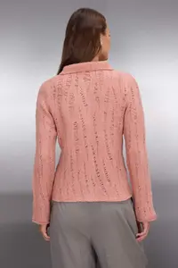 TRENDYOLMİLLA Dusty Rose Cellular/Perforated Boucle Thread Knitwear Cardigan - Image 4