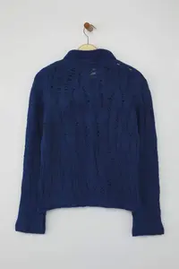 TRENDYOLMİLLA Indigo Fitted Boucle Thread Knitwear Cardigan - Image 6