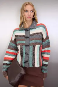 TRENDYOLMİLLA Multicolored Soft textured Knitwear Cardigan - Image 2