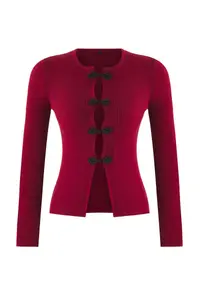 TRENDYOLMİLLA Burgundy Premium/Special Thread Fitted Accessory Detailed Knitwear Cardigan - Image 5
