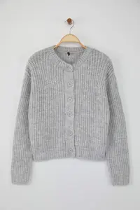 TRENDYOLMİLLA Wardrobe Essentials Gray Soft textured Basic Knitwear Cardigan | - Image 5