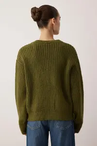 TRENDYOLMİLLA Wardrobe Essentials Khaki Soft textured Basic Knitwear Cardigan | - Image 4