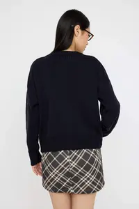 TRENDYOLMİLLA Teen Navy Blue College Themed Embroidery Embroidered Knitwear Cardigan - Image 4