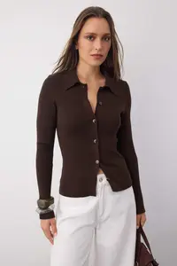 TRENDYOLMİLLA Wardrobe Essentials Brown Premium Yarn Polo Shirt Collar Knitwear Cardigan | - Image 2