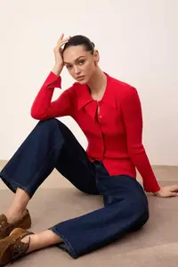 TRENDYOLMİLLA Wardrobe Essentials Red Premium Yarn Polo Shirt Collar Knitwear Cardigan | - Image 2