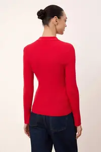 TRENDYOLMİLLA Wardrobe Essentials Red Premium Yarn Polo Shirt Collar Knitwear Cardigan | - Image 4
