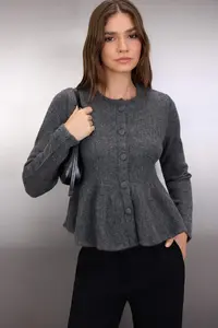 TRENDYOLMİLLA Anthracite Crew Neck Skirt Ucu with flywheel Knitwear Cardigan