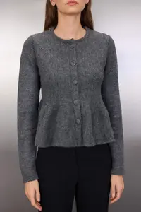 TRENDYOLMİLLA Anthracite Crew Neck Skirt Ucu with flywheel Knitwear Cardigan - Image 3