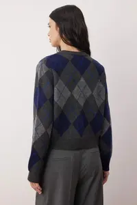 TRENDYOLMİLLA Navy Blue Crew Neck Baklava/Plaid Patterned Knitwear Cardigan - Image 4