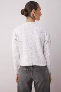 TRENDYOLMİLLA Ecru Soft textured Knitwear Cardigan - Image 4