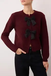 TRENDYOLMİLLA Burgundy Crew Neck Ribbon Detailed Knitwear Cardigan  Knitwear Cardigan - Image 3