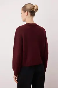 TRENDYOLMİLLA Burgundy Crew Neck Ribbon Detailed Knitwear Cardigan  Knitwear Cardigan - Image 4