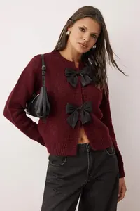TRENDYOLMİLLA Burgundy Crew Neck Ribbon Detailed Knitwear Cardigan  Knitwear Cardigan - Image 5