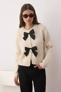 TRENDYOLMİLLA Stone Crew Neck Ribbon Detailed Knitwear Cardigan