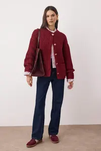 TRENDYOLMİLLA Burgundy Soft textured Wide Pattern Basic Knitwear Cardigan - Image 2