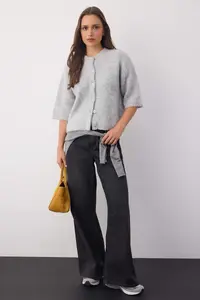 TRENDYOLMİLLA Wardrobe Essentials Gray Soft textured Wide Pattern Short Sleeve Basic Knitwear Cardigan | - Image 2