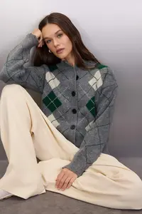 TRENDYOLMİLLA Anthracite Soft textured Baklava/Plaid pattern Knitwear Cardigan