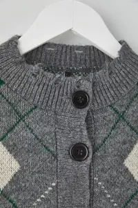 TRENDYOLMİLLA Anthracite Soft textured Baklava/Plaid pattern Knitwear Cardigan - Image 6