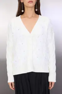 TRENDYOLMİLLA Ecru Wide Pattern Tulle Garnished Knitwear Cardigan - Image 3