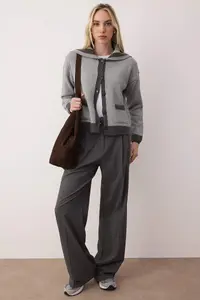 TRENDYOLMİLLA Gray Color Bloklu Turndown collar Knitwear Cardigan - Image 2