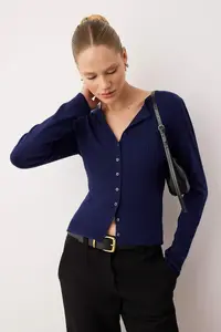 TRENDYOLMİLLA Navy Blue Soft textured Knitwear Cardigan
