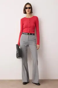 TRENDYOLMİLLA Red Soft textured Knitwear Cardigan - Image 2