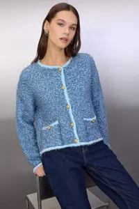 TRENDYOLMİLLA Mavi Soft textured Button Detailed Knitwear Cardigan - Image 2
