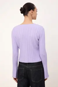 TRENDYOLMİLLA Wardrobe Essentials Lilac Spanish Arm Knitwear Cardigan - Image 4