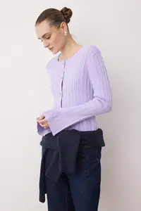 TRENDYOLMİLLA Wardrobe Essentials Lilac Spanish Arm Knitwear Cardigan - Image 5