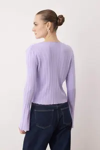 TRENDYOLMİLLA Wardrobe Essentials Lilac Spanish Arm Knitwear Cardigan - Image 8