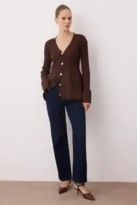 TRENDYOLMİLLA Brown peplum Detailed Knitwear Cardigan - Image 2