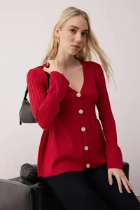 TRENDYOLMİLLA Red peplum Detailed Knitwear Cardigan - Image 2