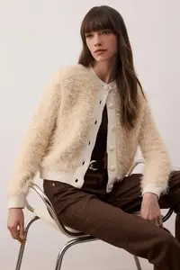 TRENDYOLMİLLA Beige Soft textured Hairy Knitwear Cardigan