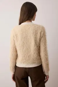 TRENDYOLMİLLA Beige Soft textured Hairy Knitwear Cardigan - Image 4