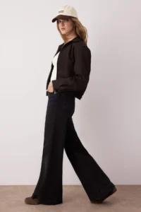 TRENDYOLMİLLA Black Hem Detailed High Waist Wide Leg comfort jeans - Image 2