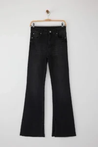 TRENDYOLMİLLA Black Slit Hem Detailed High Waist Middle Flexible Flare Smoke flared leg jeans - Image 5