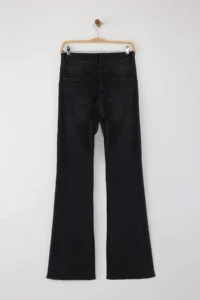 TRENDYOLMİLLA Black Slit Hem Detailed High Waist Middle Flexible Flare Smoke flared leg jeans - Image 7