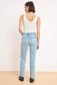 TRENDYOLMİLLA Light Blue High Waist Straight jeans - Image 5