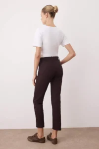 TRENDYOLMİLLA Brown High Waist Cut-out comfort/Flexible NEW Mom jeans - Image 4