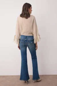 TRENDYOLMİLLA Mavi Stitching Detailed Low Waist comfort/Flexible Flare jeans - Image 4