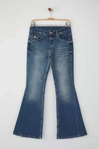 TRENDYOLMİLLA Mavi Stitching Detailed Low Waist comfort/Flexible Flare jeans - Image 5