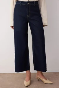 TRENDYOLMİLLA Dark Blue Middle Waist Detailed Waist Cut-out culotte Ankle Size 100% Cotton jeans - Image 3