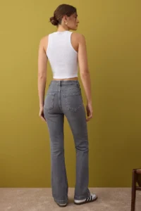 TRENDYOLMİLLA Gray High Waist Middle Flexible Flare flared leg jeans - Image 4